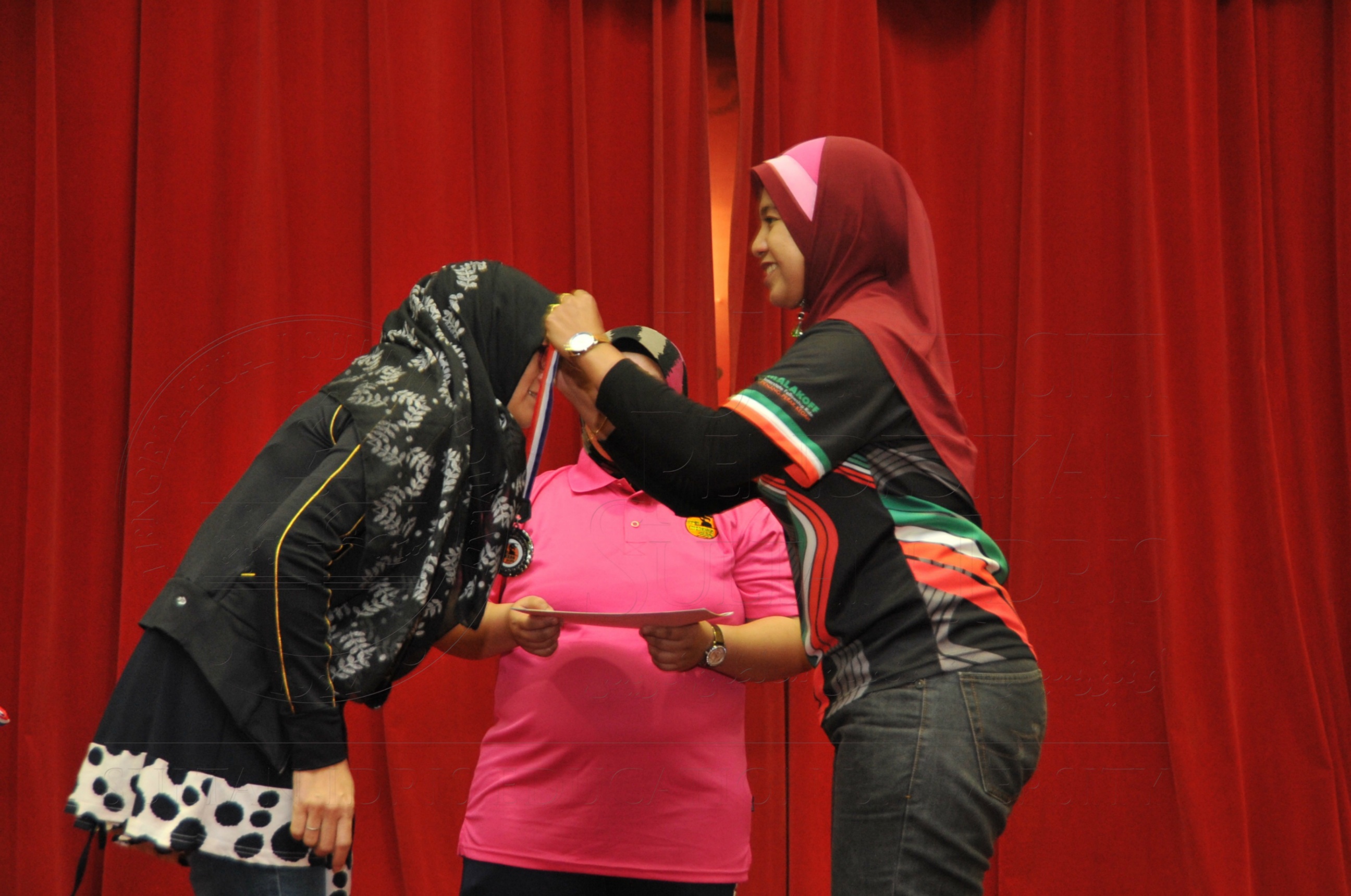 PRO15 158 CATUR HAS 9483